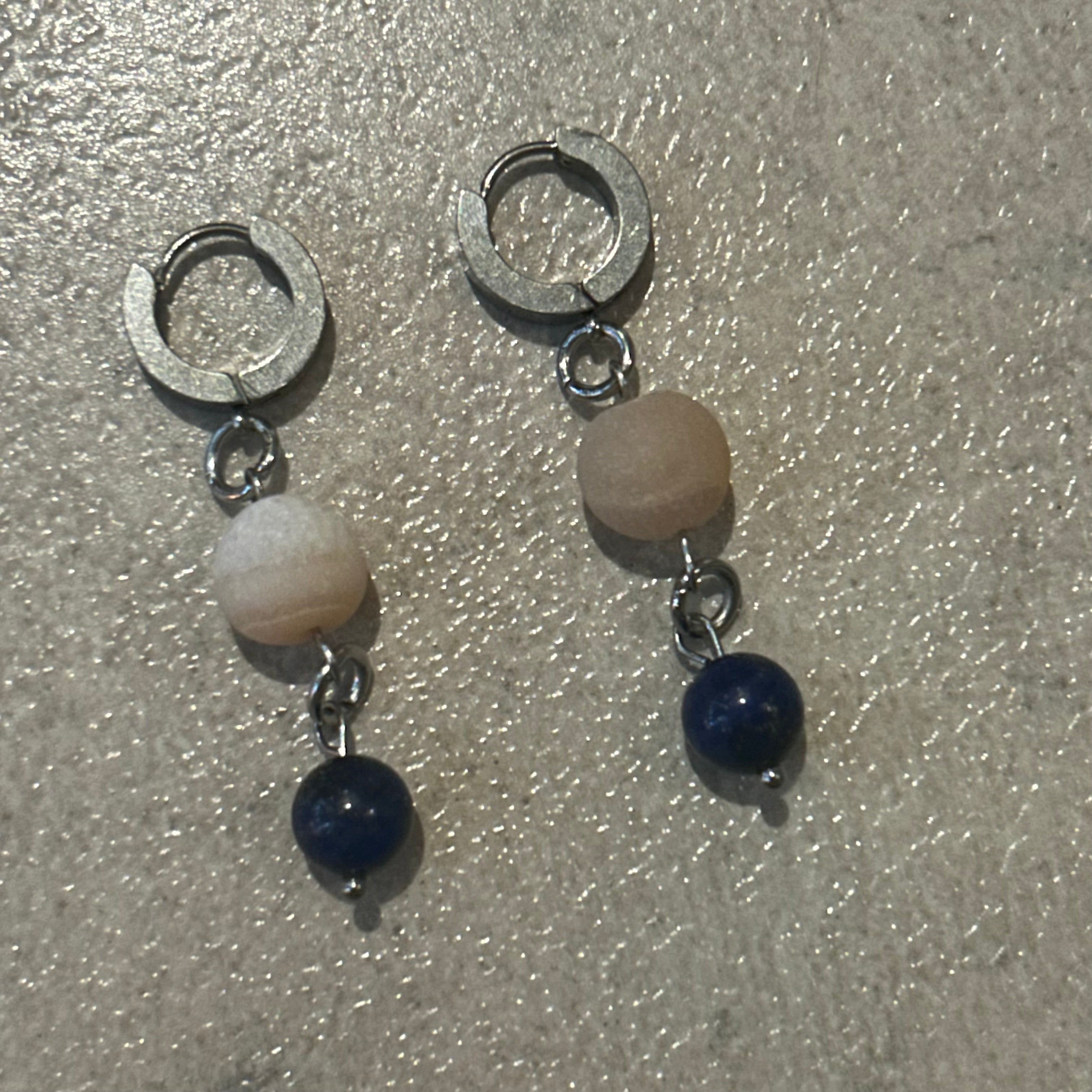 Morganite and lapis lazuli beaded earrings