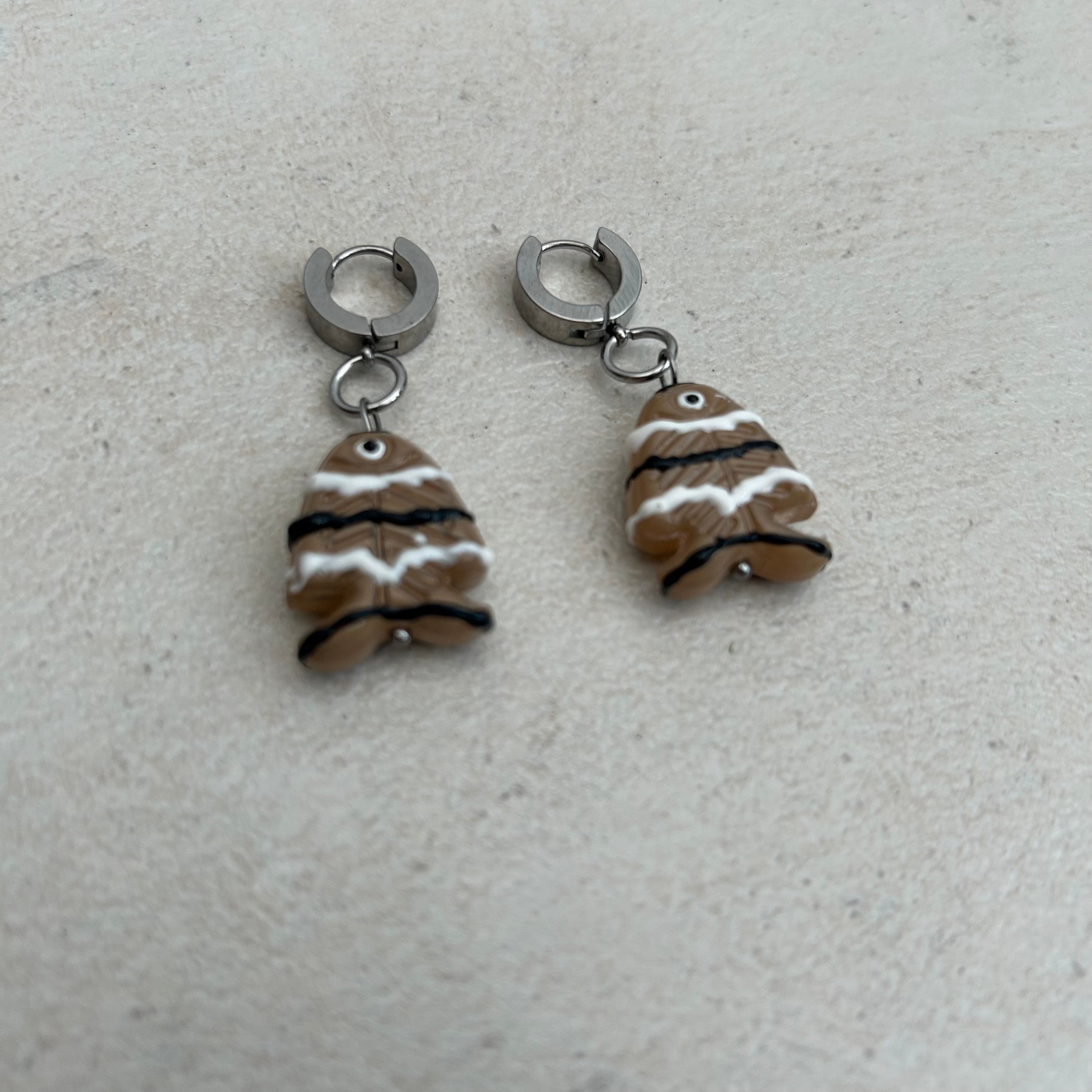 Brown fish squiggle earrings