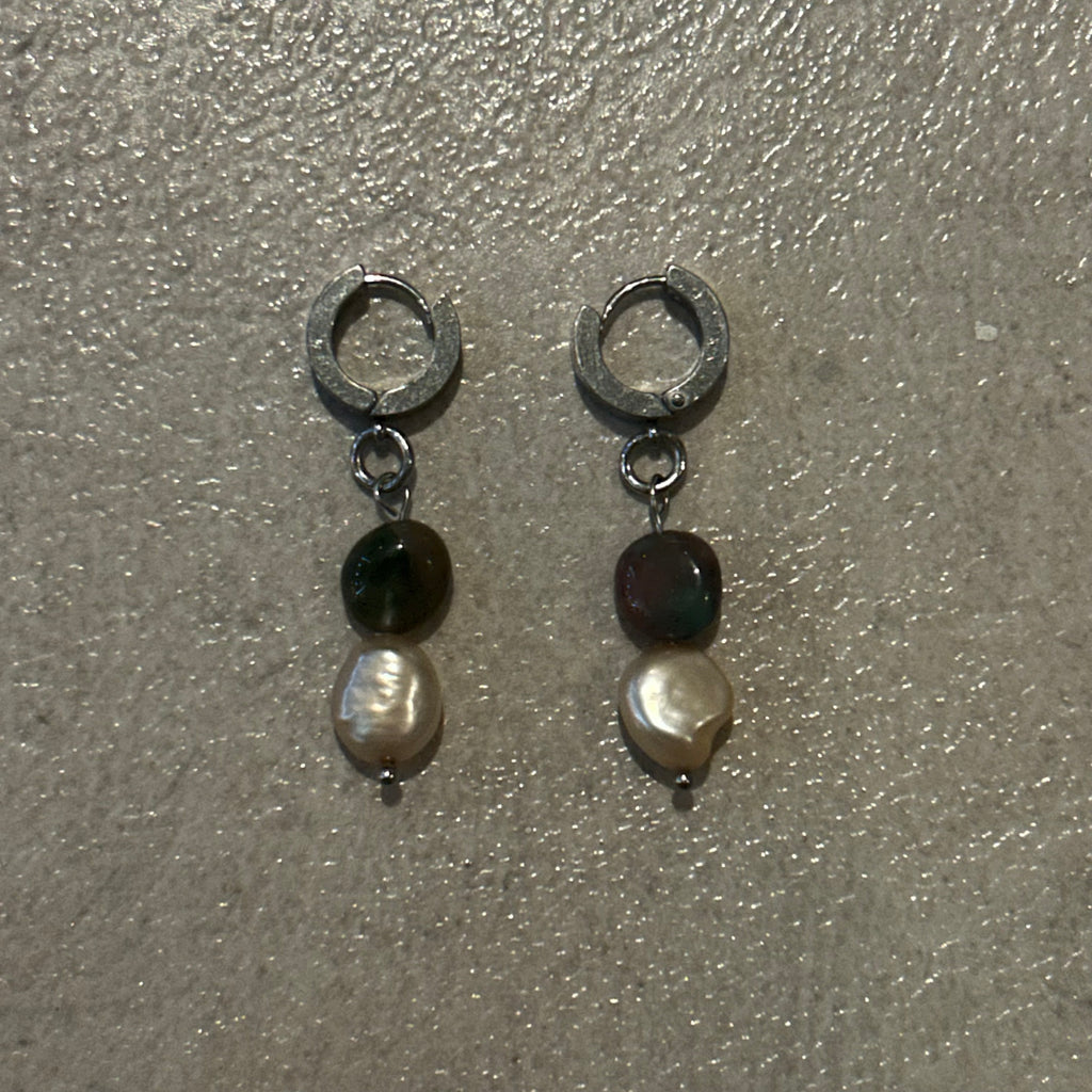 Chic Stainless steel huggies