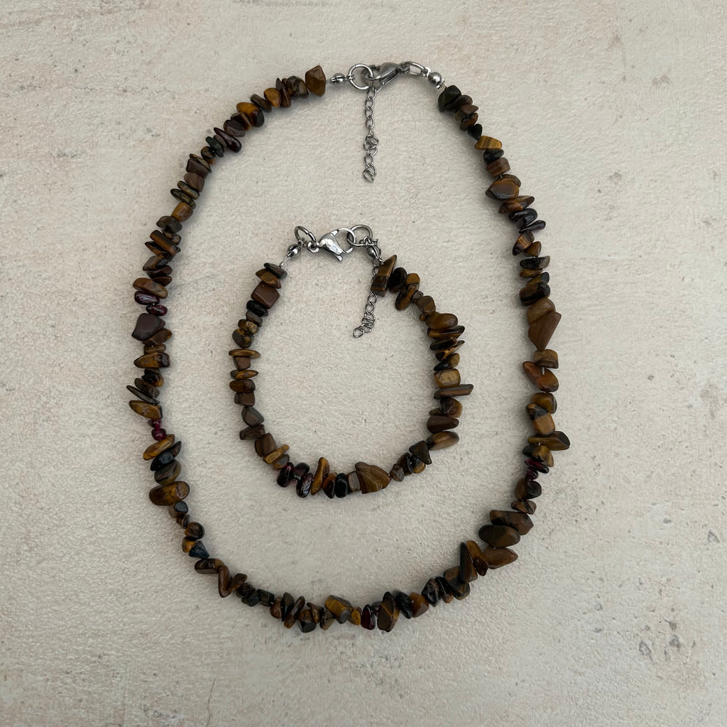 Tigers eye and garnet crystal chip necklace and bracelet set