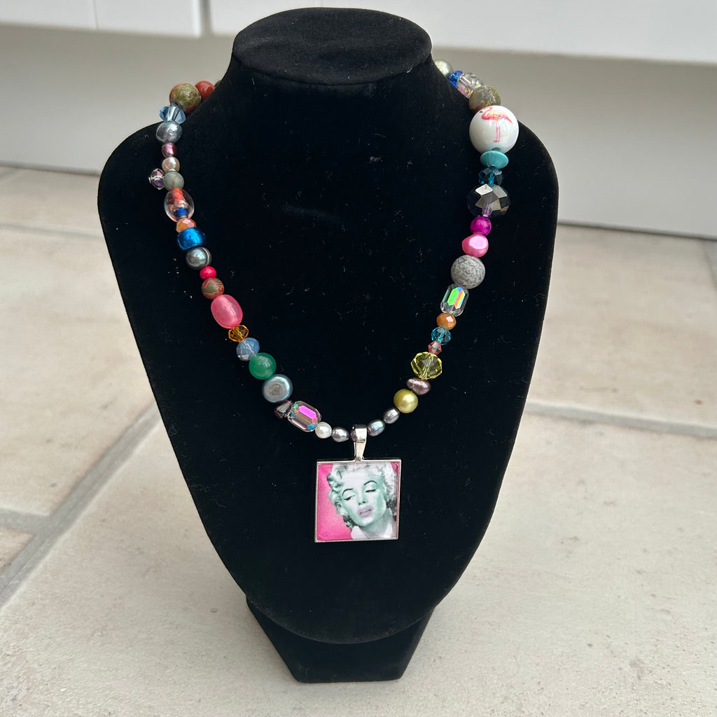 Marilyn monroe inspired beaded necklace