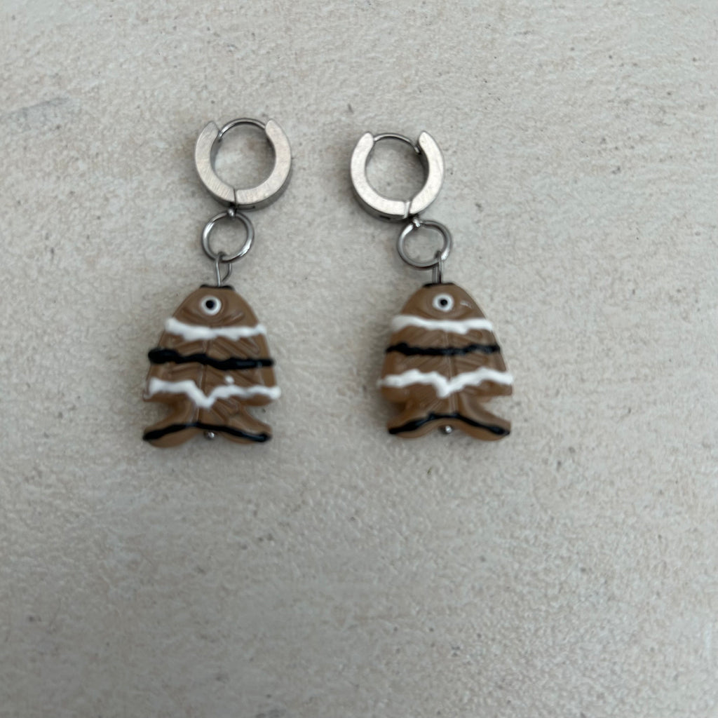 Brown fish squiggle earrings