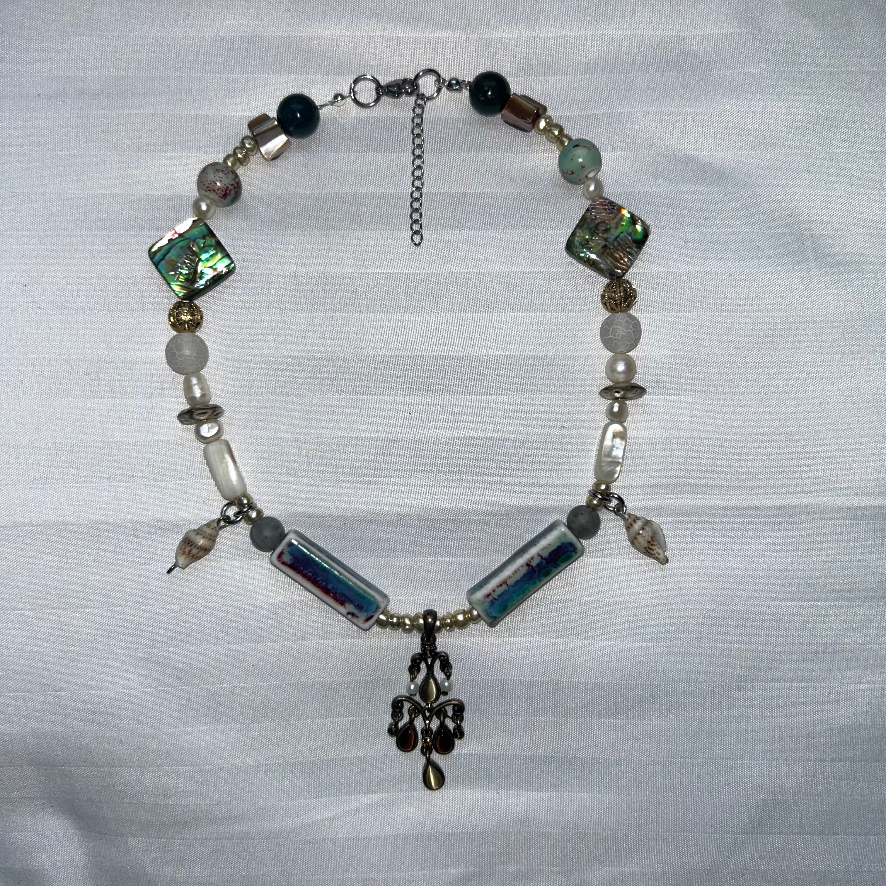 "Ivory" glass and abalone beaded pendant necklace