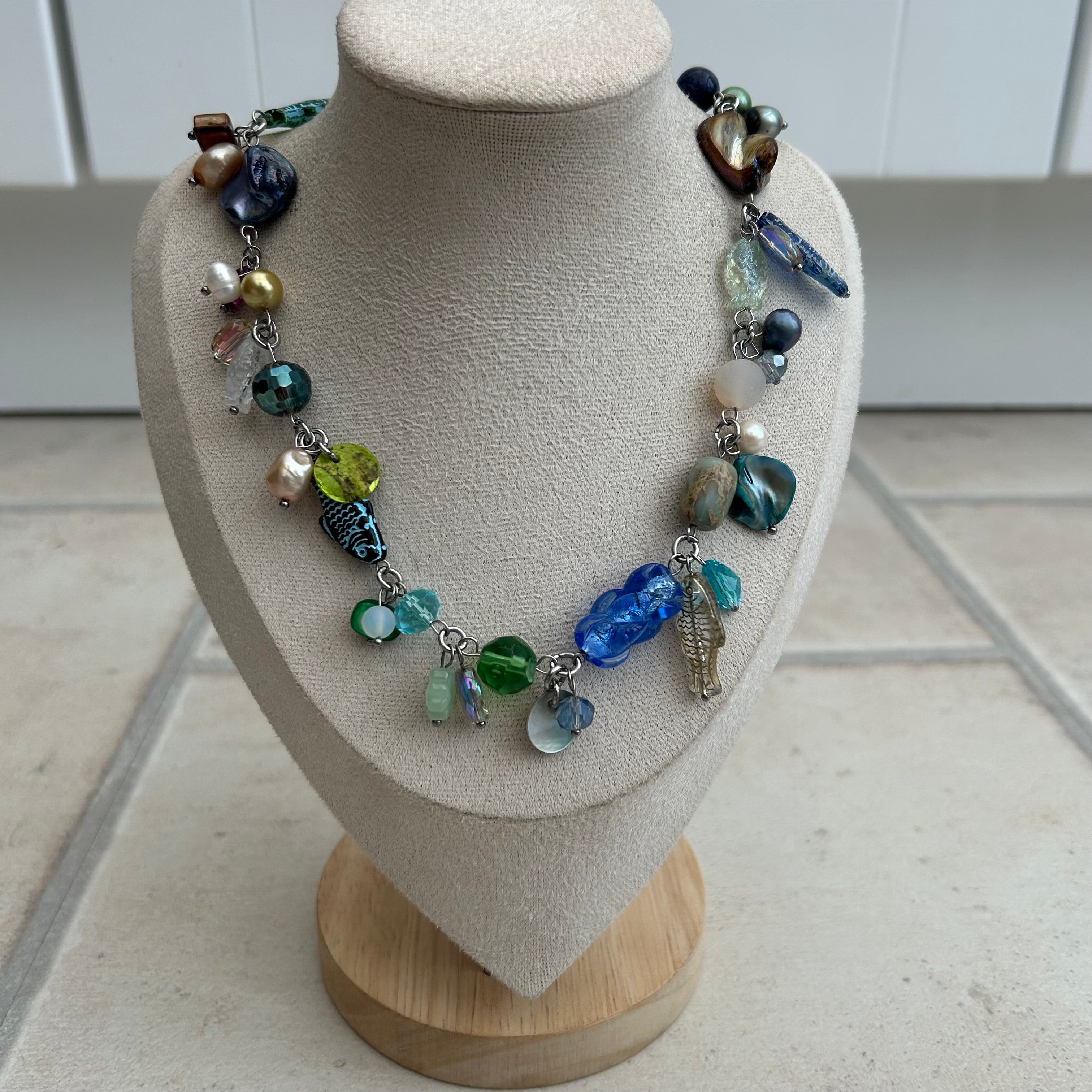 "Bella" fish cluster necklace