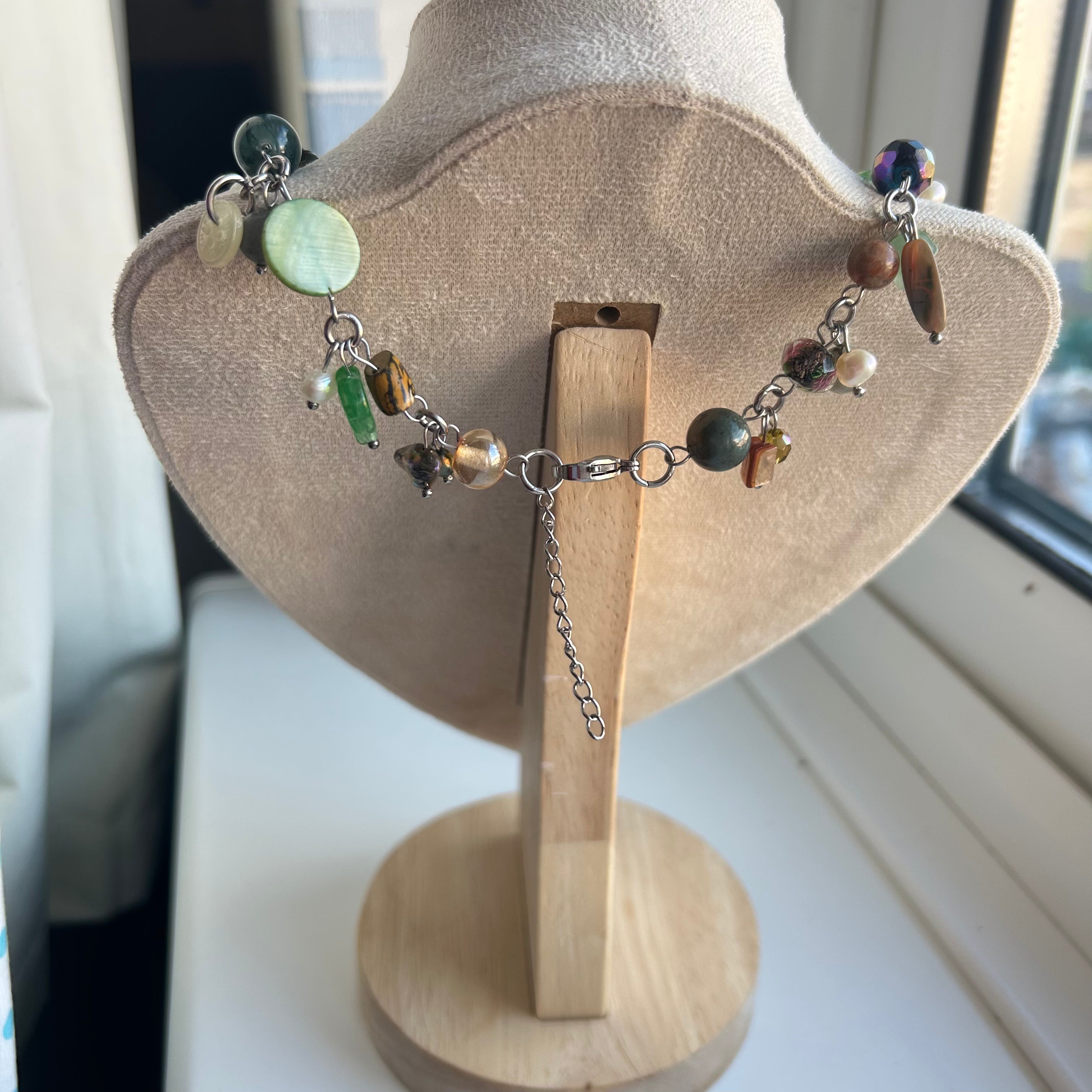 Snail core 🐌 cluster clutter necklace